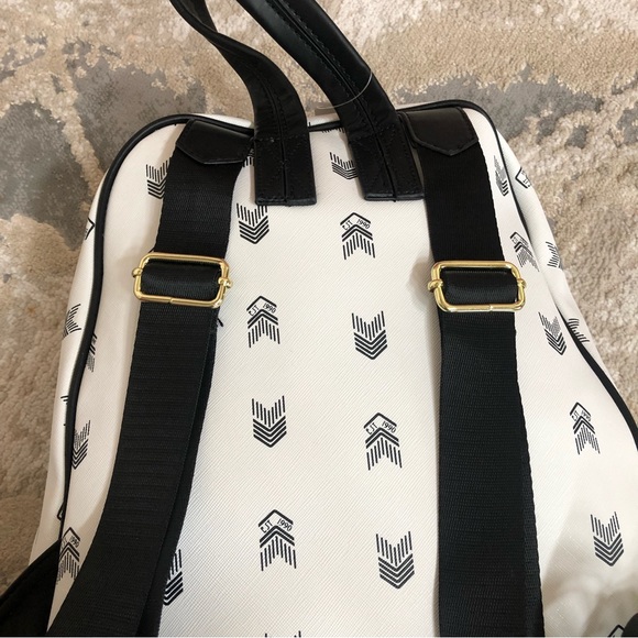 NWT Steve Madden Bscuti Backpack coral white - Picture 9 of 15